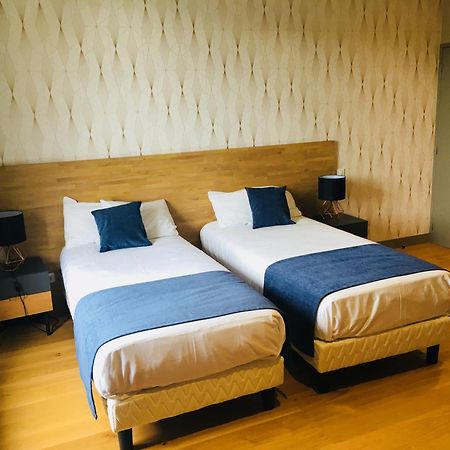Chambres D'Hotes Du Chateau De Seguin Lignan-de-Bordeaux Екстериор снимка